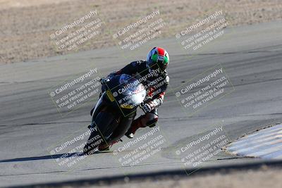 media/Jan-08-2022-SoCal Trackdays (Sat) [[1ec2777125]]/Turn 10 (2pm)/